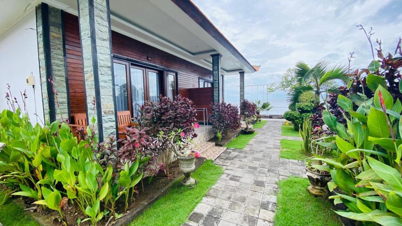 Juan Beach Bungalow Batununggul Exterior foto